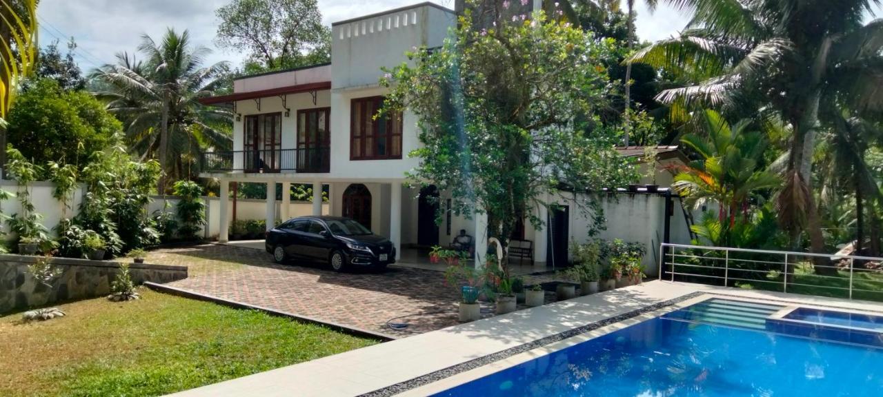 דניאיאה Healand Holiday Bungalow And Restaurant מראה חיצוני תמונה