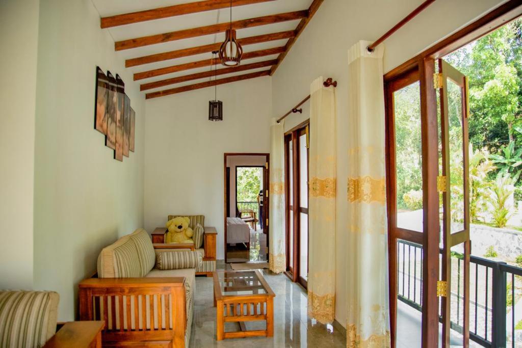 דניאיאה Healand Holiday Bungalow And Restaurant מראה חיצוני תמונה