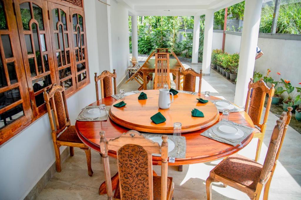 דניאיאה Healand Holiday Bungalow And Restaurant מראה חיצוני תמונה